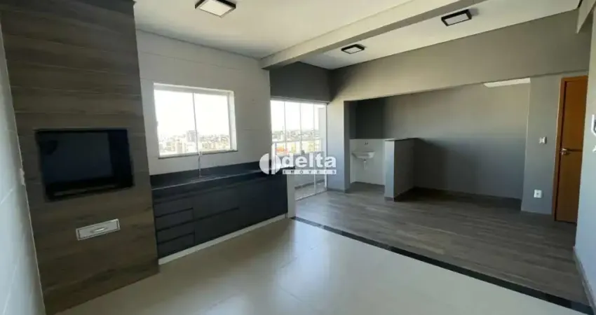 Cobertura disponível para locação no bairro Santa Mônica em Uberlândia-MG