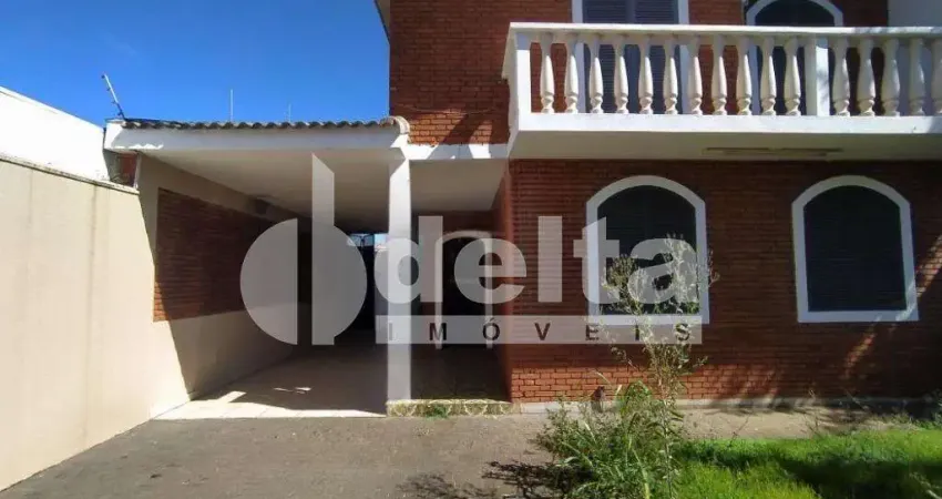 Casa residencial e comercial disponível para venda no bairro osvaldo resende em uberlândia-mg