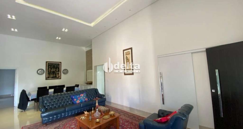 Casa no condomínio Gávea Paradiso disponível para Locação no bairro Gávea em Uberlândia-MG