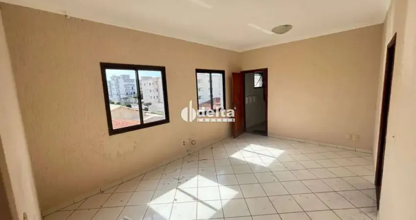 Apartamento, disponível para locação no bairro Santa Mônica, Uberlândia-MG