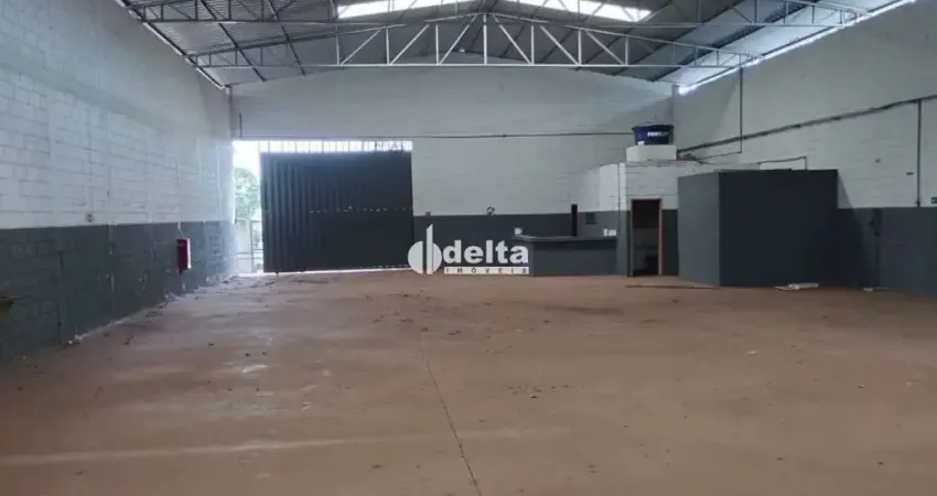 Galpão disponível para locação no bairro Distrito Industrial em Uberlândia-MG
