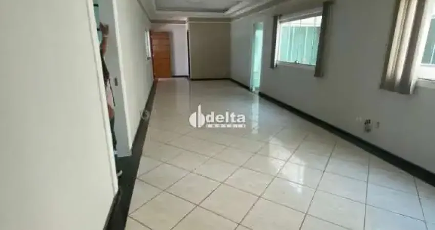 Casa residencial disponível para locação no bairro Tibery em Uberlândia-MG.