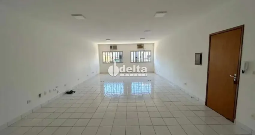 Sala disponível para locação no bairro Bom Jesus em Uberlândia-MG