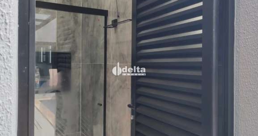 Casa residencial disponível no bairro Grand Ville em Uberlândia-MG.