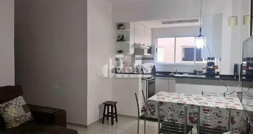 Apartamento disponível para locação e venda no bairro Santa Mônica em Uberlândia-MG