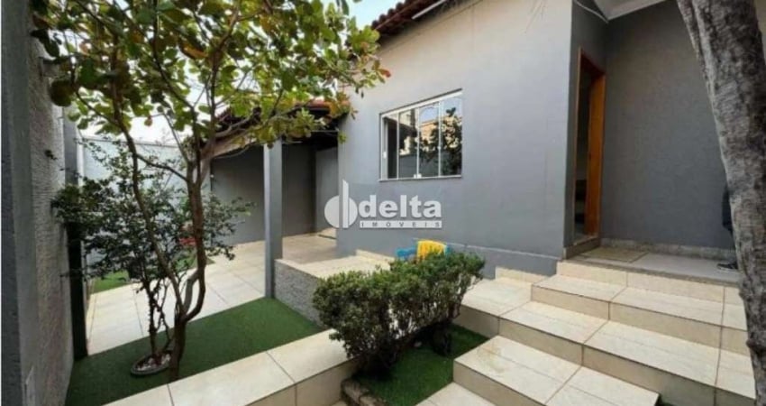 Casa disponível para locação e venda no bairro Tabajaras em Uberlândia MG