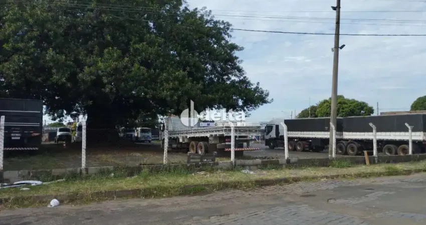 Área disponível para Locação e Venda 5.184 m² no bairro Tibery em Uberlândia-MG