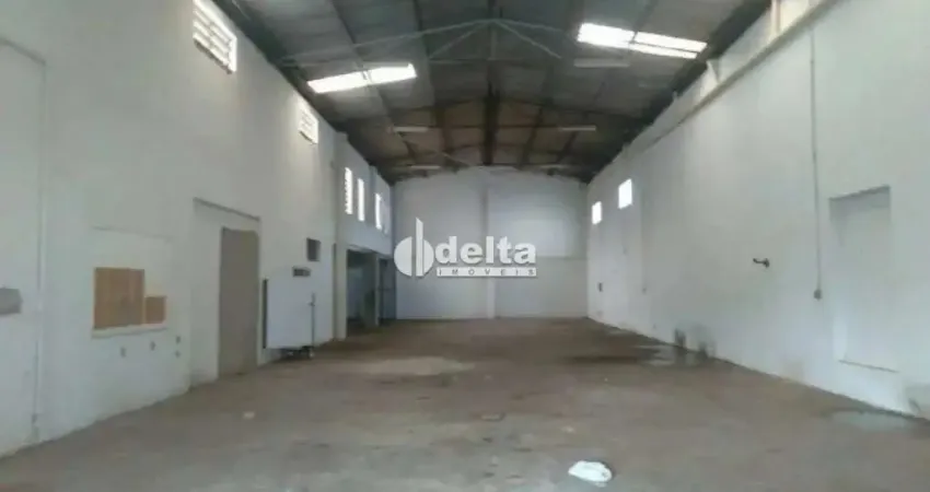 Galpão disponível para locação no bairro jardim brasília em uberlândia-mg