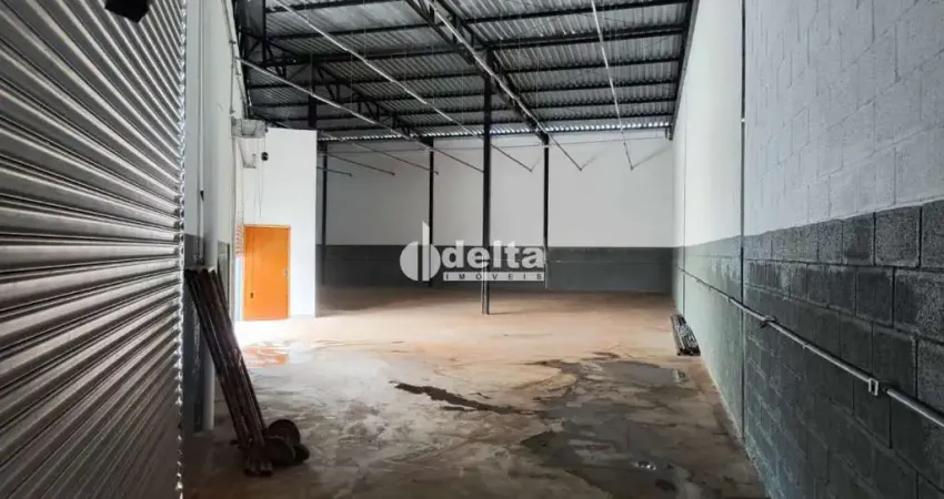Galpão disponível para locação no bairro Jardim Europa em Uberlândia-MG