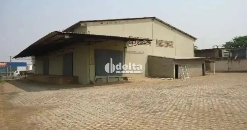 Galpão disponível para Locação no bairro Distrito Industrial em Uberlândia-MG