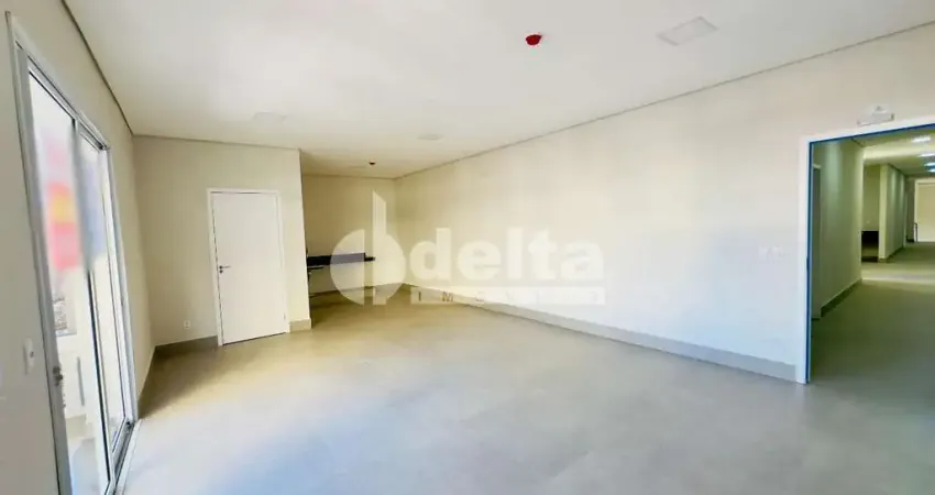 Sala disponível para locação e venda no bairro Centro em Uberlândia-MG