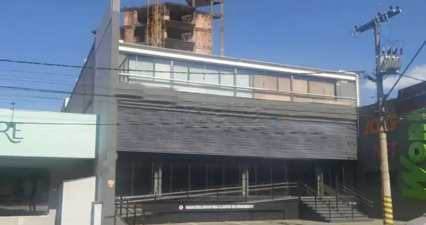 Prédio comercial disponível para locação e venda no Centro em Uberlândia-MG