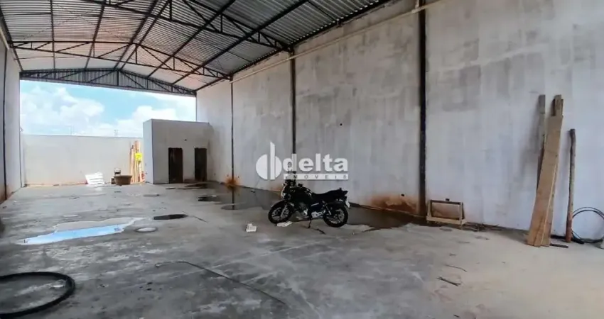 Galpão disponível para locação no bairro jardim holanda em uberlândia-mg