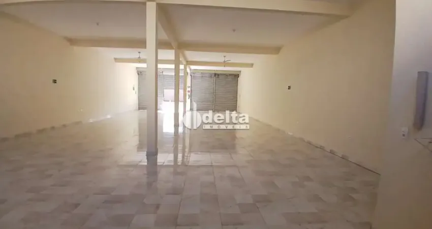 Galpão comercial disponível para locação no bairro Shopping Park em Uberlândia-MG