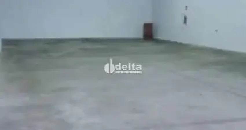 Galpão comercial disponível para locação no bairro NMartins em Uberlândia-MG