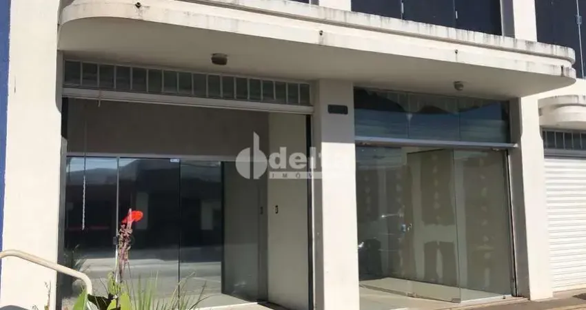 Loja disponível para locação no bairro Brasil em Uberlândia-MG.