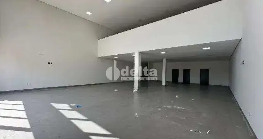 Prédio disponível para aluguel no bairro Novo Mundo em Uberlândia-MG
