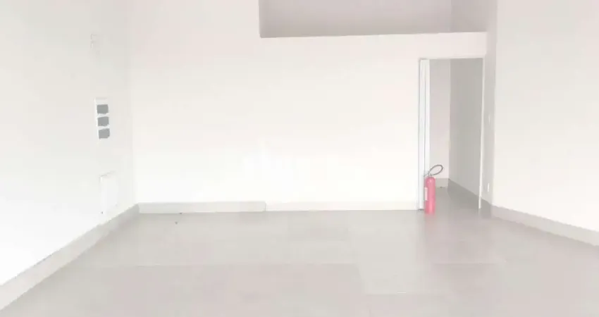 Loja disponível para locação no bairro Shopping Park em Uberlândia-MG.
