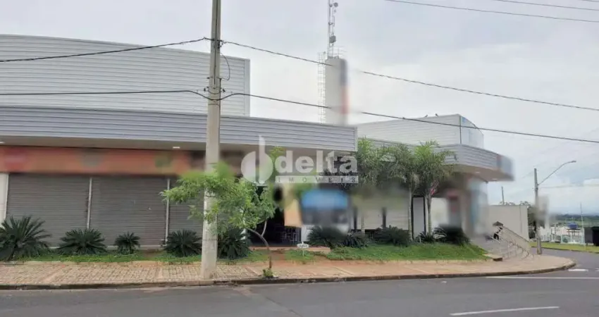 Loja disponível para locação no bairro Morada da Colina em Uberlândia-MG.