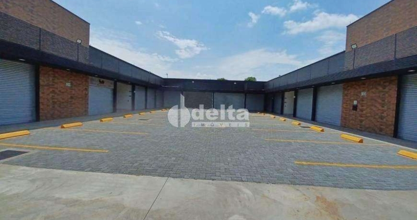 Loja disponível para locação no bairro Shopping Park em Uberlândia-MG.