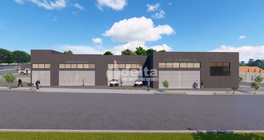 Galpão comercial disponível para locação no bairro Luizote de Freitas em Uberlândia-MG