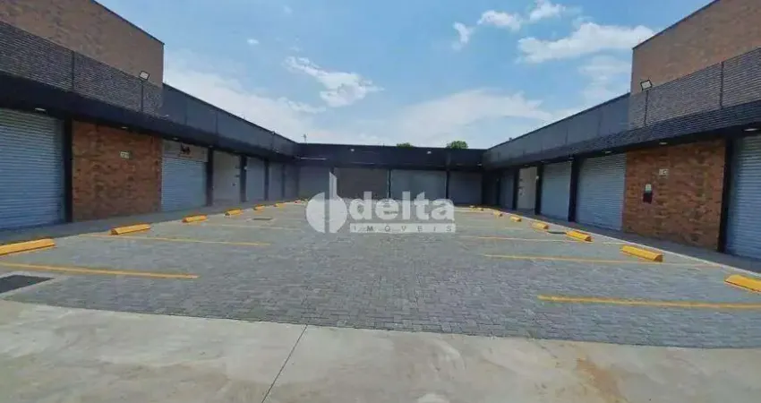 Loja disponível para locação no bairro shopping park em uberlândia-mg.