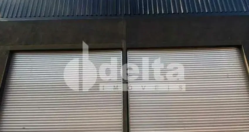 Galpão disponível para locação no bairro Shopping Park em Uberlândia-MG