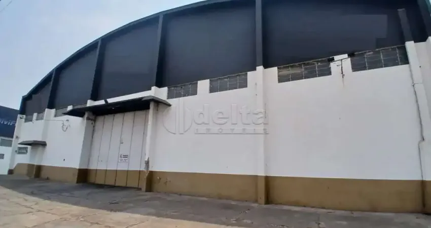 Galpão disponível para locação no bairro Custódio Pereira em Uberlândia-MG