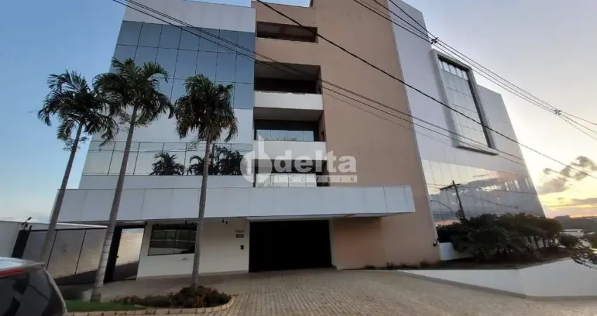 Prédio disponível para aluguel no bairro Morada da Colina em Uberlândia-MG