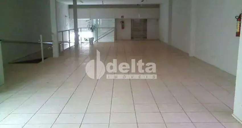 Loja disponível para locação no bairro Centro em Uberlândia-MG.