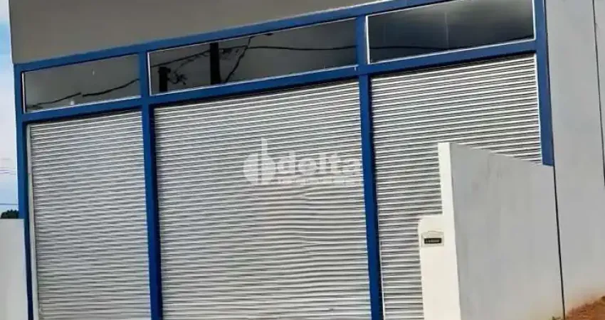 Galpão comercial disponível para locação no bairro residencial lago azul em uberlândia-mg