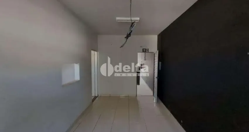 Galpão comercial disponível para locação no bairro alto umuarama em uberlândia-mg