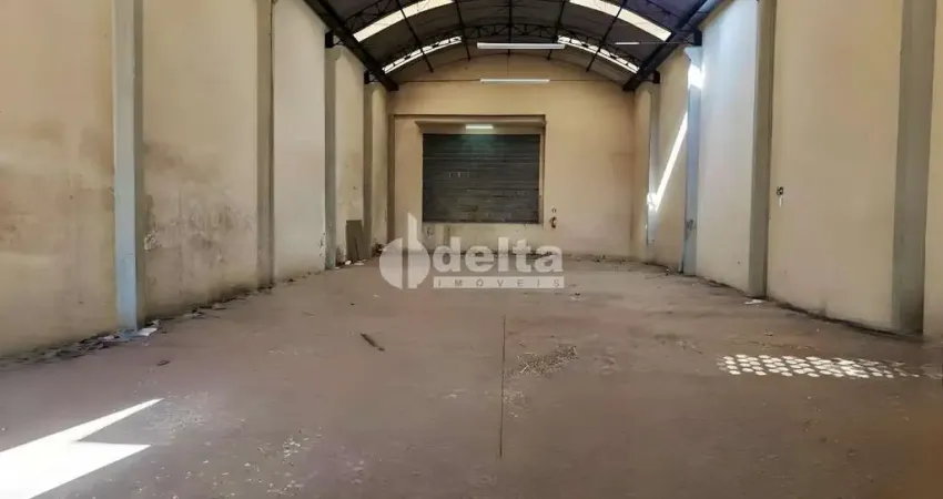 Galpão comercial disponível para locação no bairro custódio pereira em uberlândia-mg