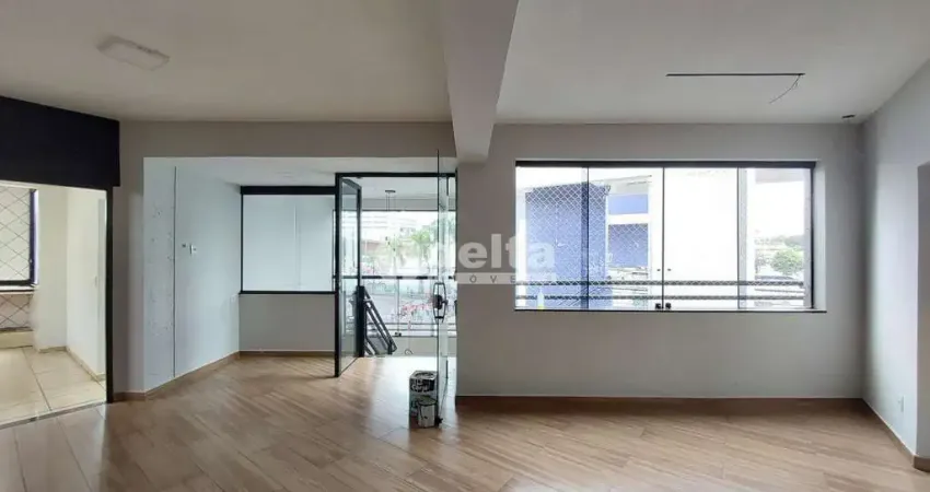 Loja disponível para locação no bairro Saraiva em Uberlândia-MG.