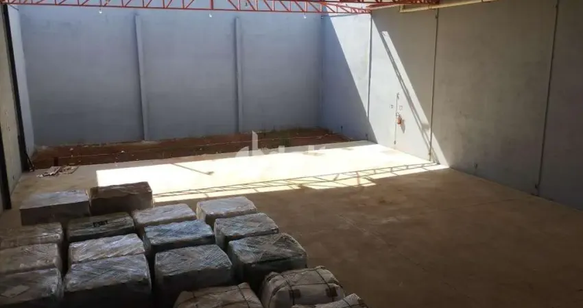 Galpão disponível para locação no bairro Vida Nova em Uberlândia-MG