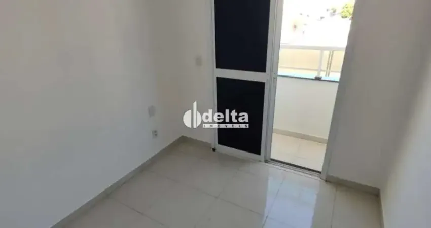 Apartamento com 2 quartos para alugar no Conjunto Segismundo Pereira, Uberlândia 