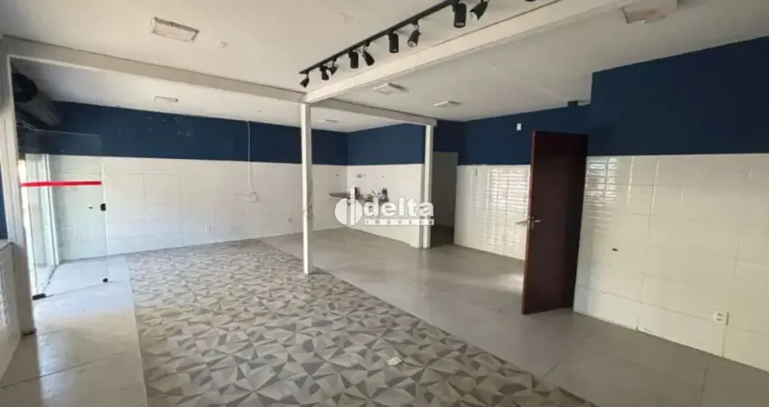 Loja disponível para locação no bairro Saraiva em Uberlândia-MG