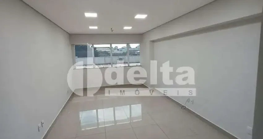 Sala disponível para locação no bairro brasil em uberlândia - mg