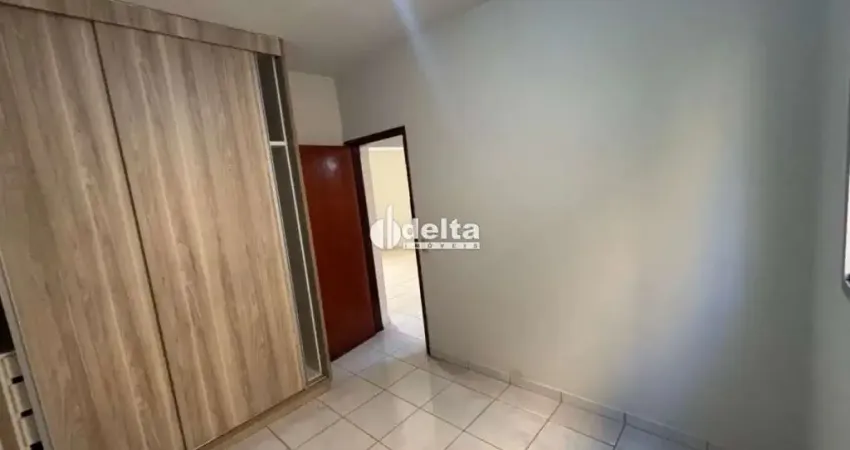 Apartamento disponível para locação e venda no bairro santa mônica em uberlândia-mg.