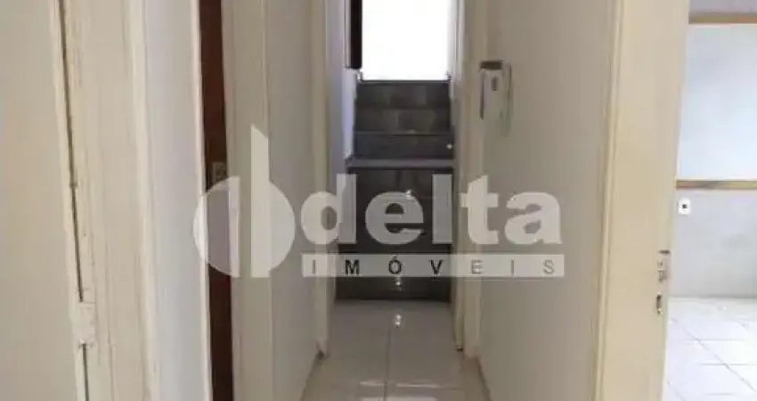 Casa comercial disponível para locação no bairro cazeca em uberlândia-mg