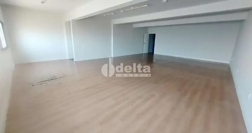 Sala disponível para locação no bairro nossa senhora aparecida em uberlândia-mg
