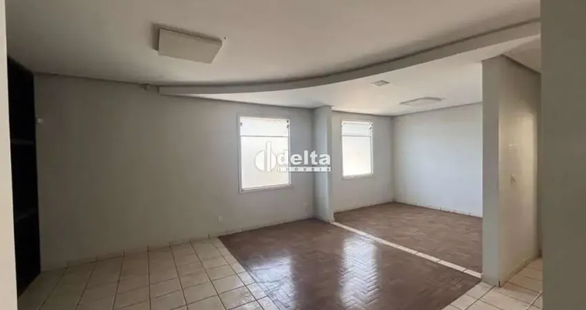 Loja disponível para locação e venda no bairro centro em uberlândia-mg.