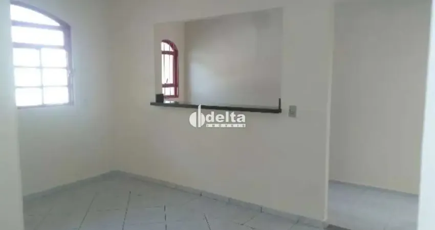 Casa disponível para locação com 3 quartos no bairro santa mônica em uberlândia-mg