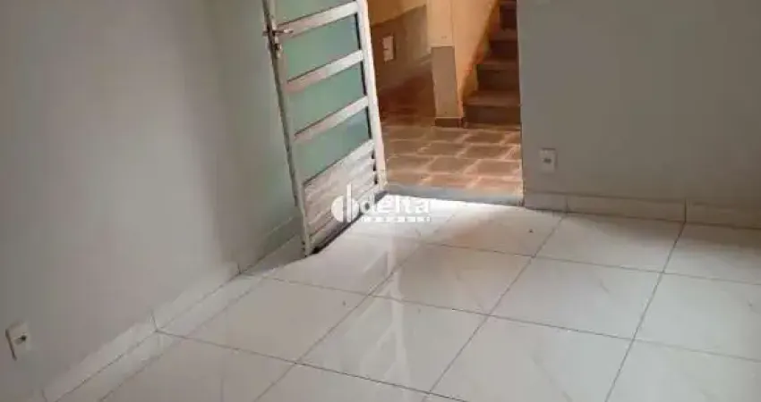 Apartamento com 2 quartos sendo 1 suite disponível para locação no bairro jardim europa em uberlândia-mg