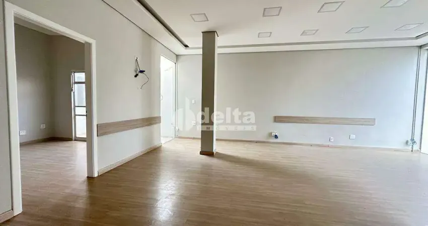 Casa comercial disponível para locação/venda no bairro centro em uberlândia-mg