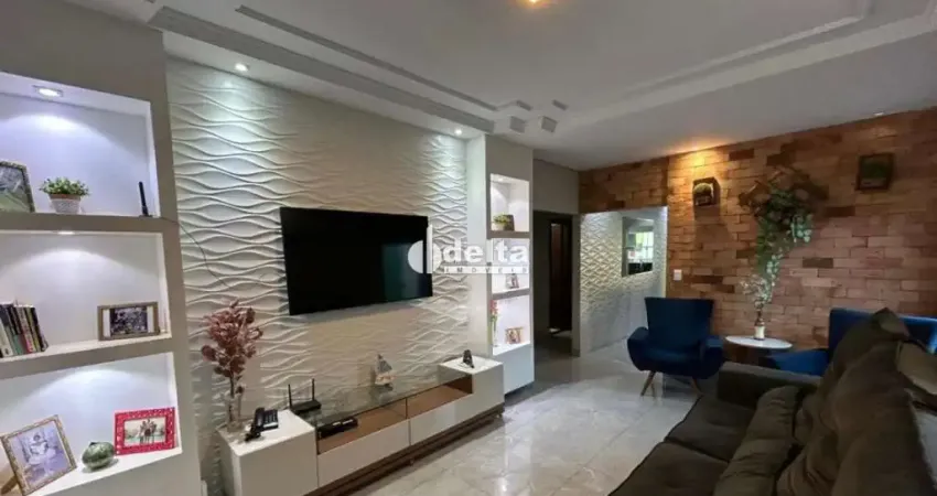 Casa residencial com 3 quartos sendo 1 suíte disponível para locação e venda no bairro jardim ipanema em uberlândia - mg.