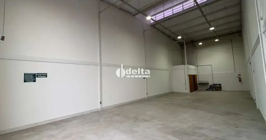 Galpão disponível para locação no bairro jaraguá em uberlândia-mg