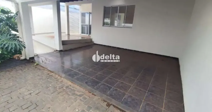 Casa residencial com 3 quartos sendo 1 suíte disponível para locação no bairro pampulha em uberlândia - mg.