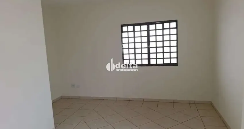 Casa residencial com 3 quartos sendo 1 suíte disponível para locação no bairro santa mônica em uberlândia - mg.