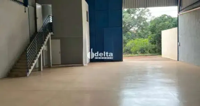 Galpão disponível para locação no bairro dona zulmira em uberlândia-mg